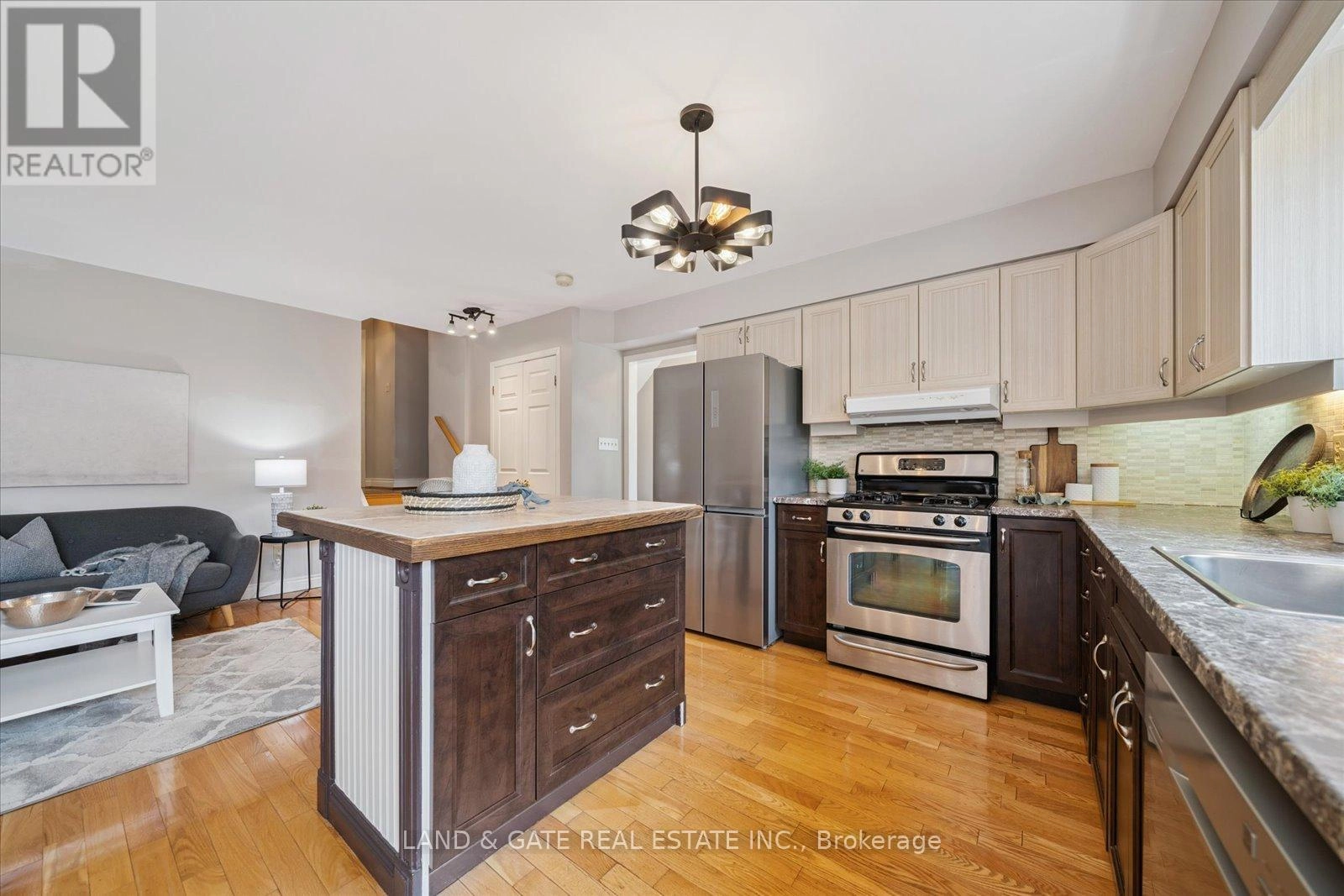 148 Pine Street, Whitby, Ontario L1N 3X2 - Photo 17 - E12325425