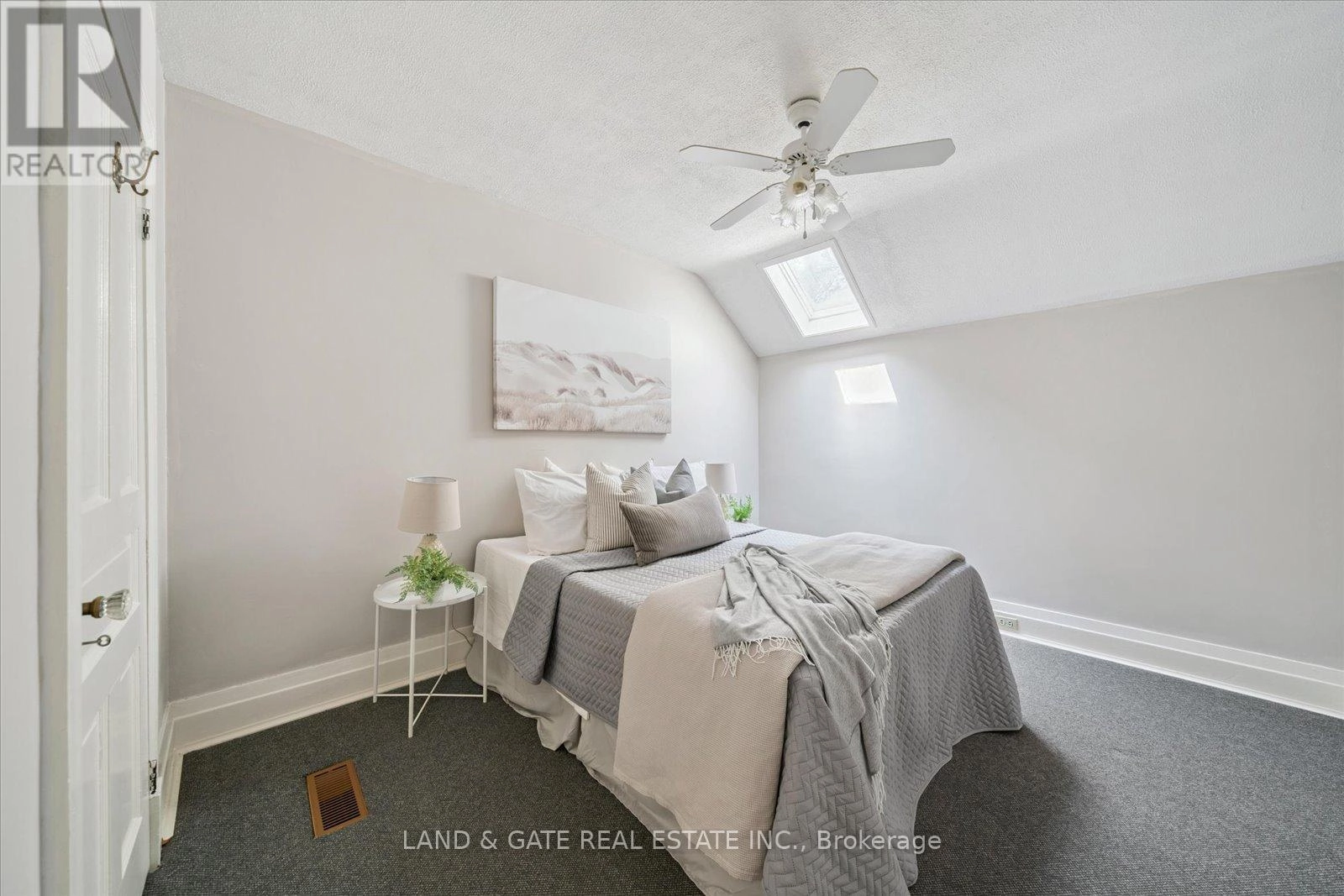 148 Pine Street, Whitby, Ontario L1N 3X2 - Photo 32 - E12325425