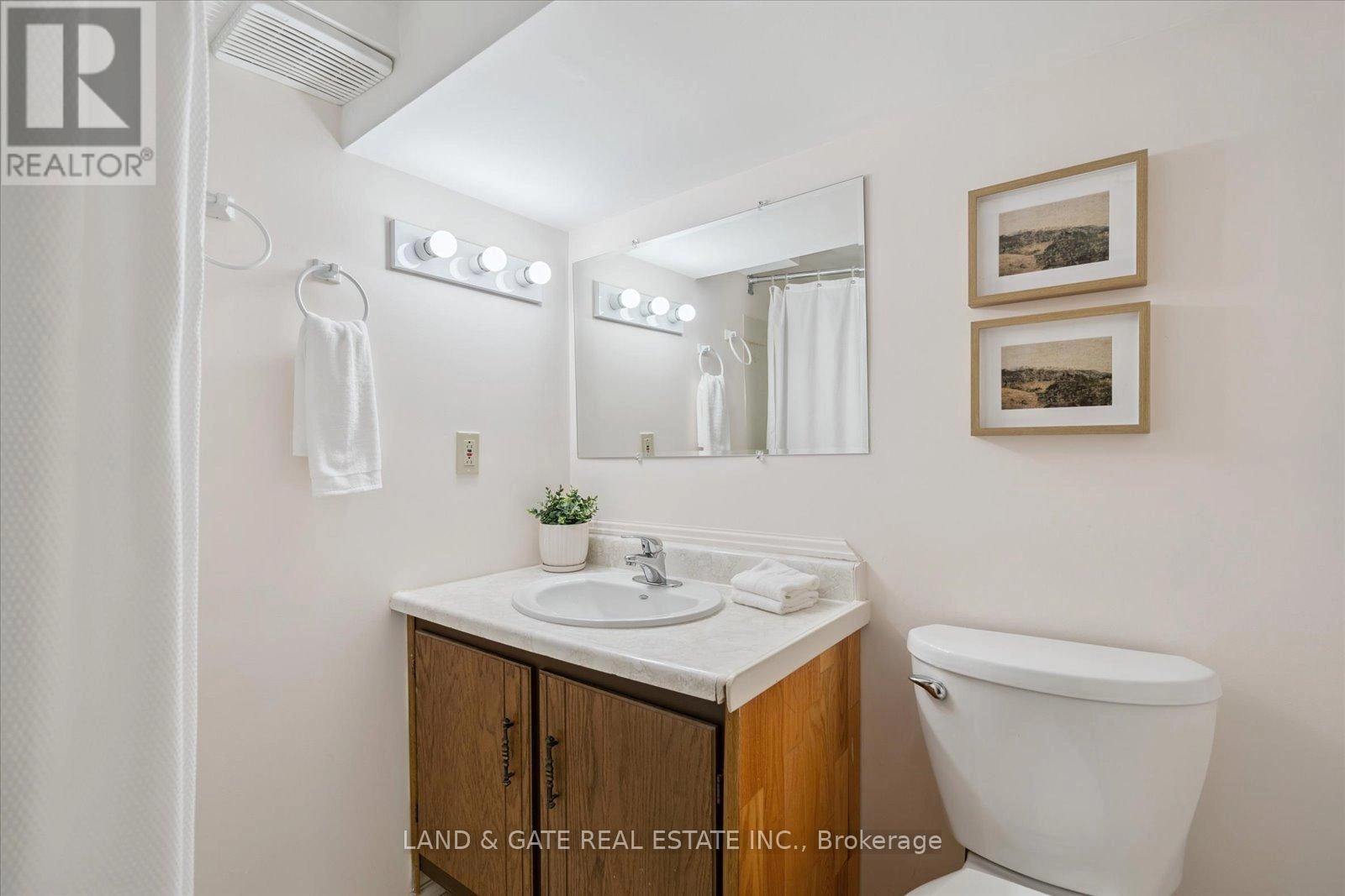 148 Pine Street, Whitby, Ontario L1N 3X2 - Photo 40 - E12325425