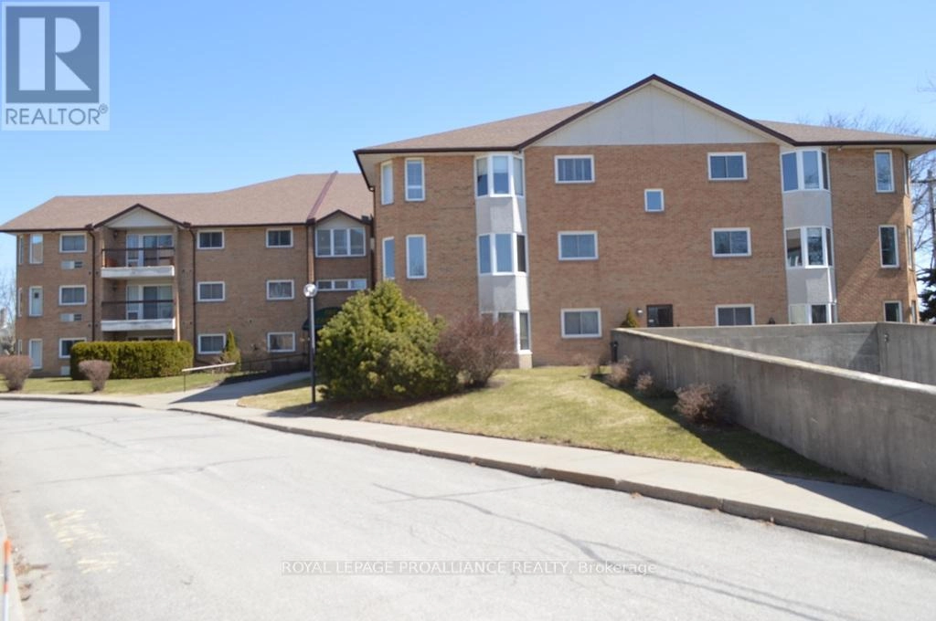 205 - 56 Tripp Boulevard, Quinte West, Ontario  K8V 5V1 - Photo 2 - X12327181