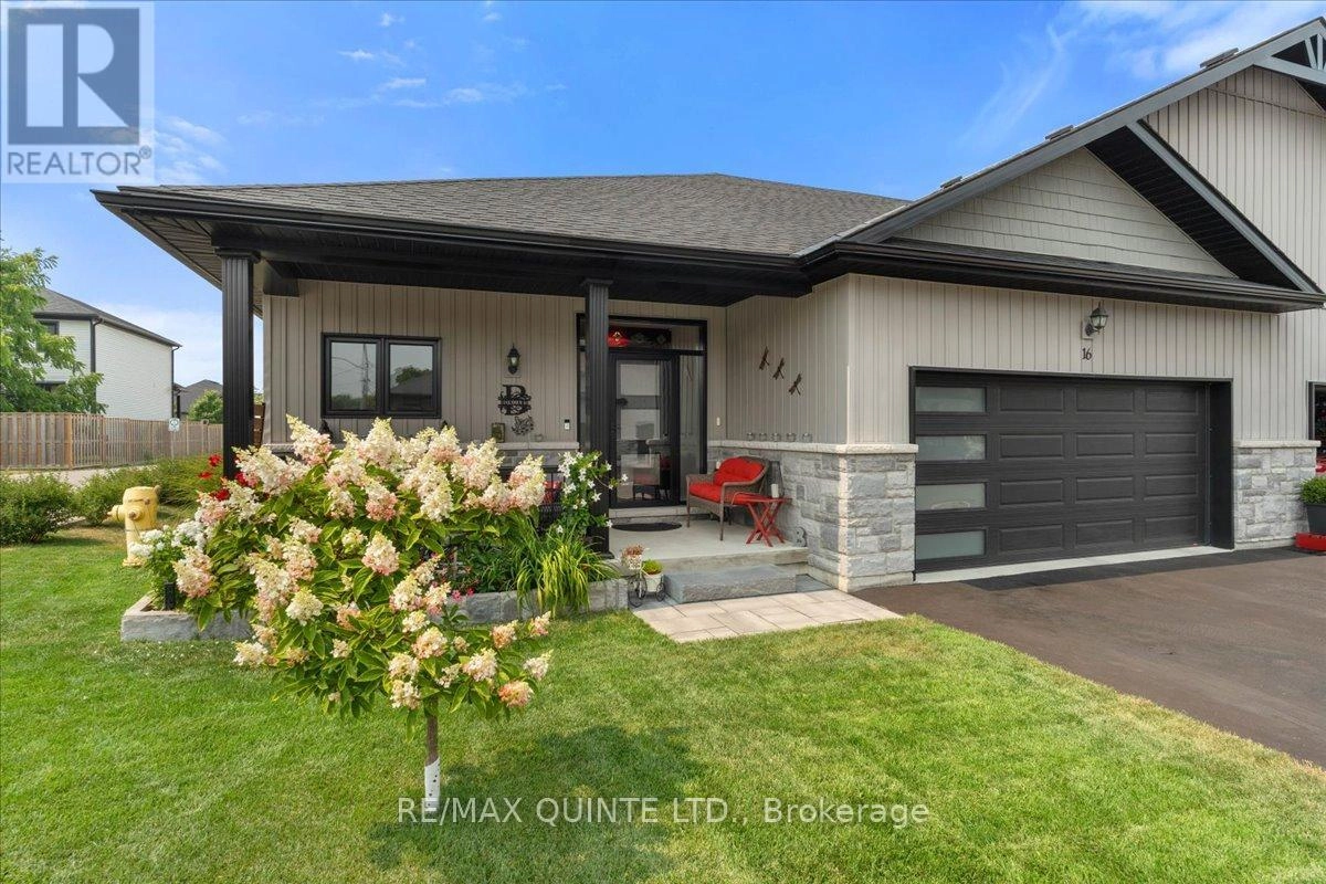16 - 39 Downes Avenue, Prince Edward County, Ontario  K0K 2T0 - Photo 1 - X12327302