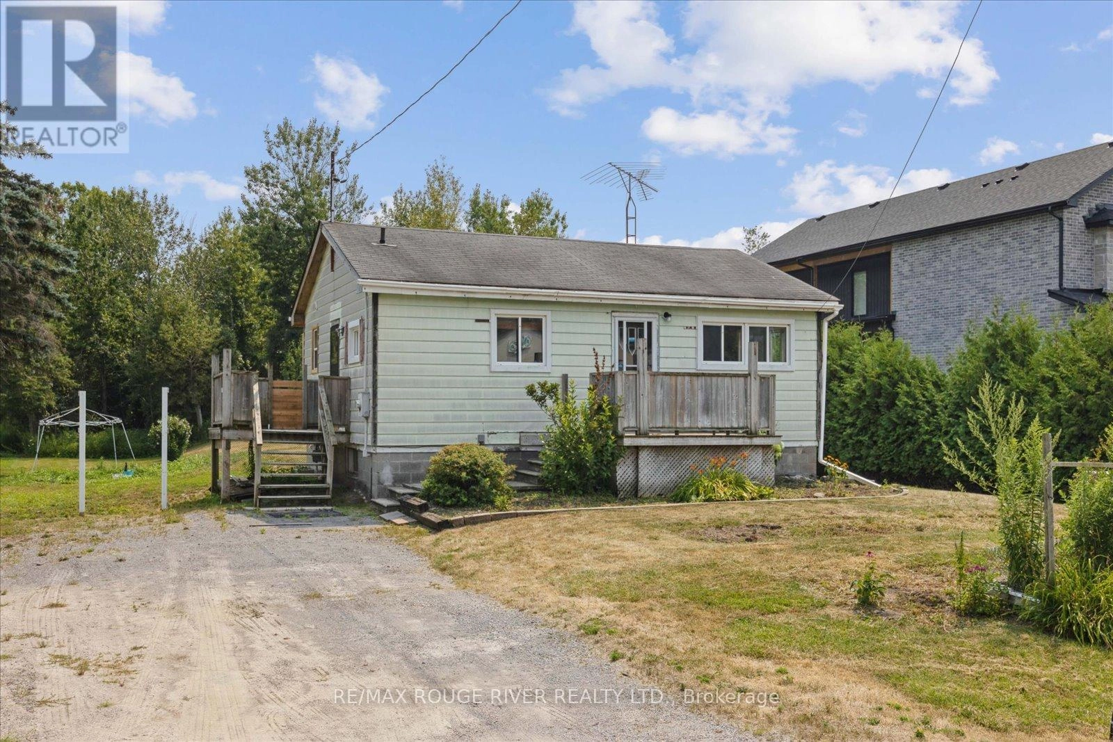 2037 Nash Road, Clarington, Ontario  L1C 3K4 - Photo 2 - E12327387