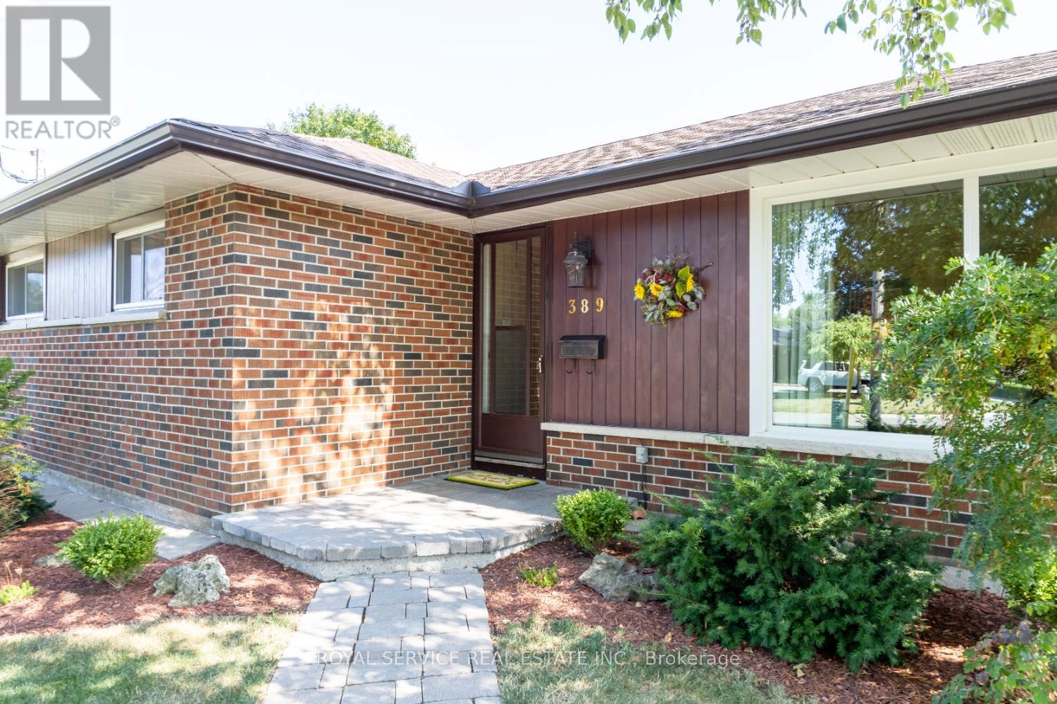 389 Glencastle Avenue, Oshawa, Ontario  L1J 3K7 - Photo 2 - E12328048