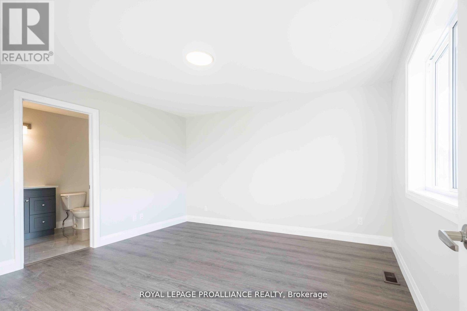 52 Mackenzie John Crescent, Brighton, Ontario K0K 1H0 - Photo 10 - X12328668