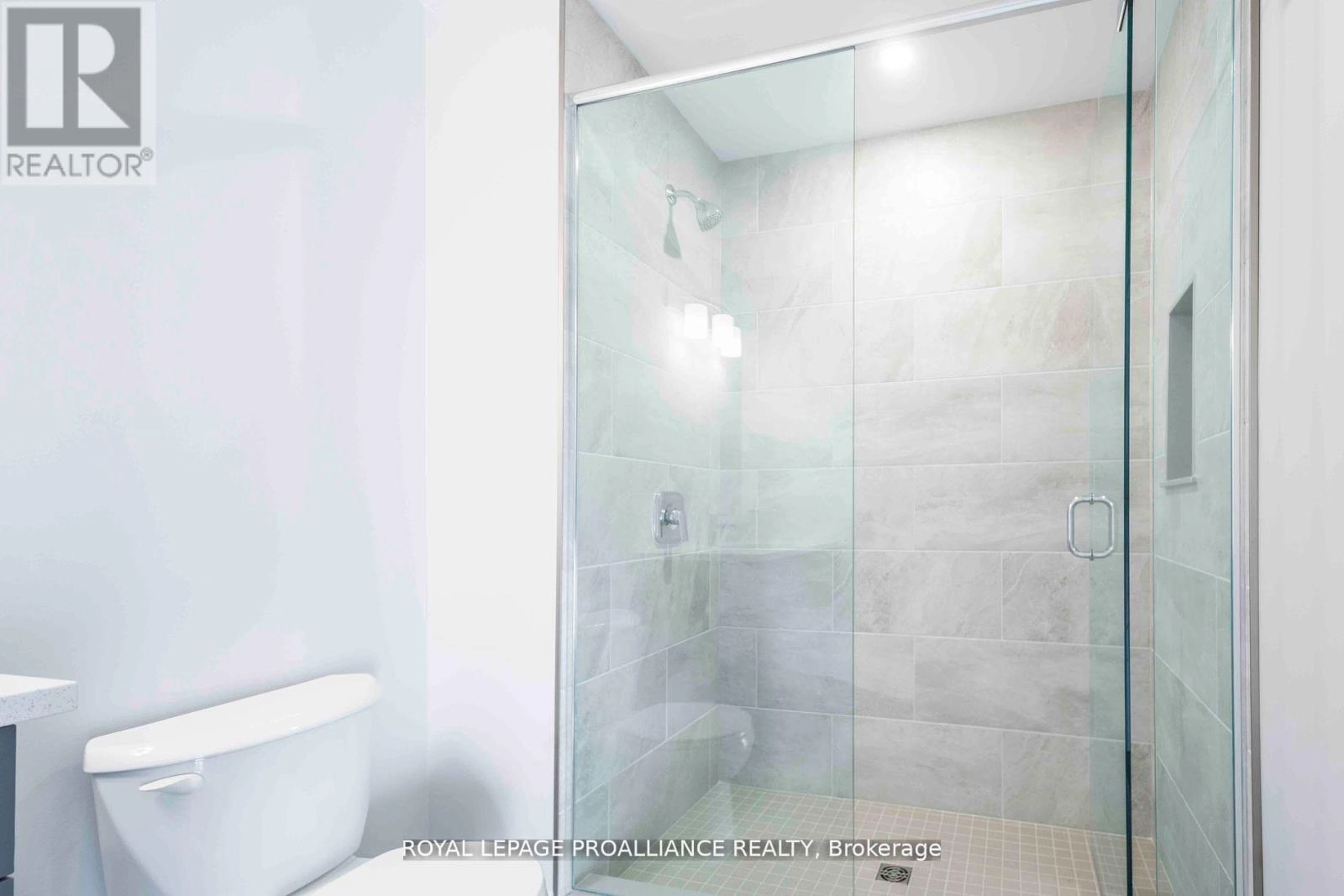 52 Mackenzie John Crescent, Brighton, Ontario K0K 1H0 - Photo 13 - X12328668