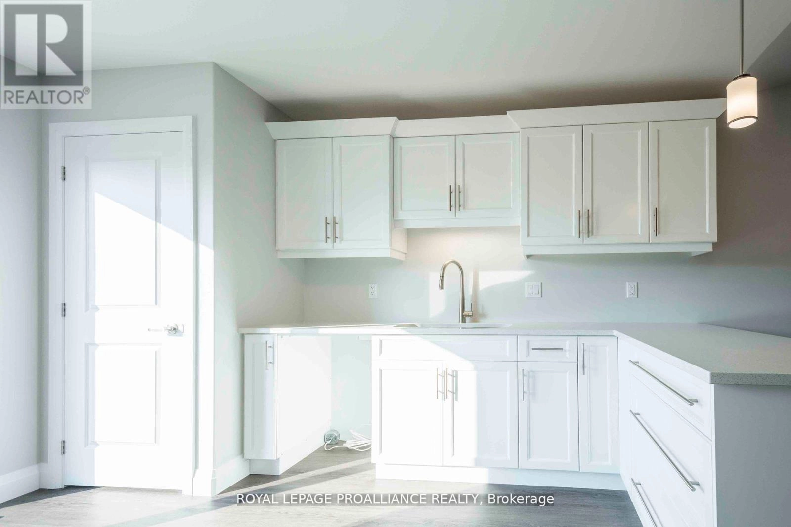 52 Mackenzie John Crescent, Brighton, Ontario K0K 1H0 - Photo 7 - X12328668