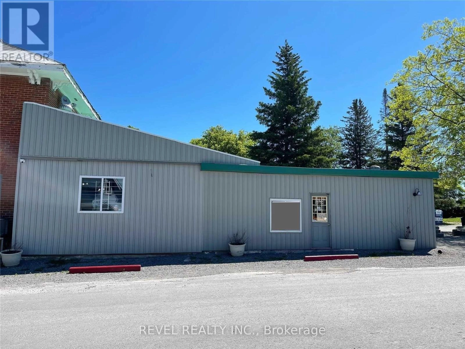 100 Elm Tree Road, Kawartha Lakes, Ontario  K0M 2C0 - Photo 1 - X12329286