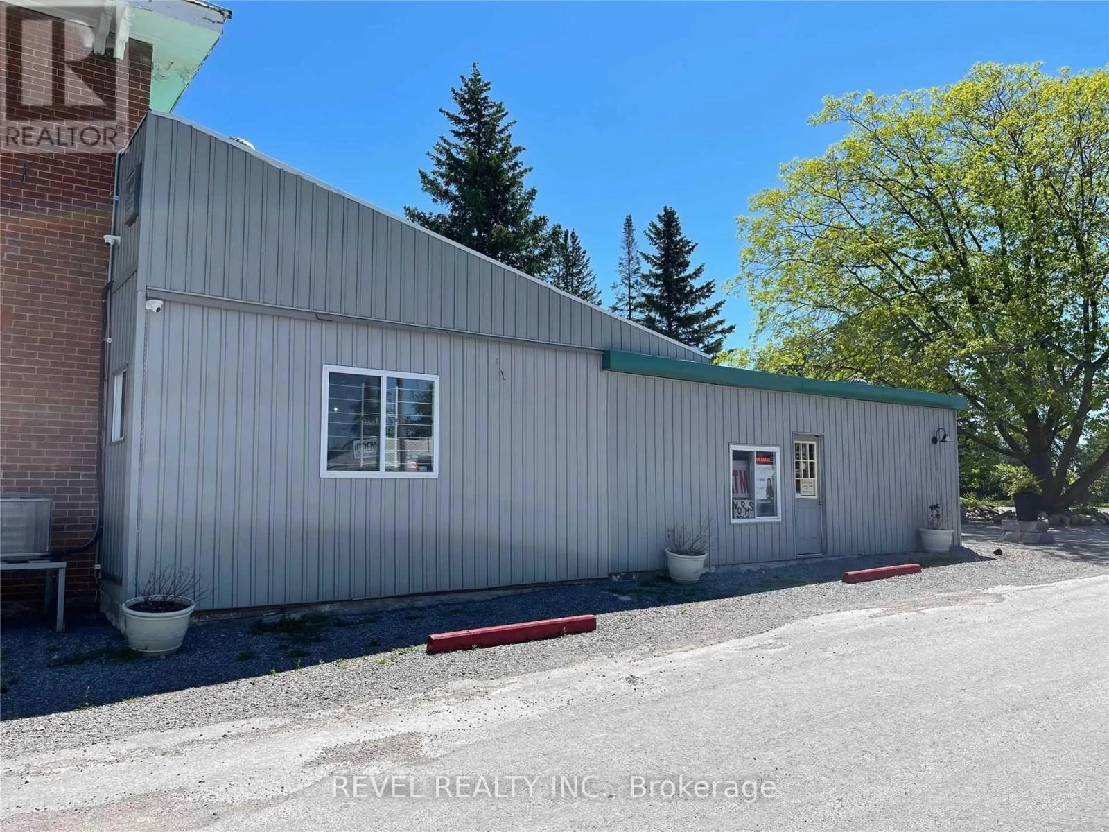 100 Elm Tree Road, Kawartha Lakes, Ontario  K0M 2C0 - Photo 2 - X12329286