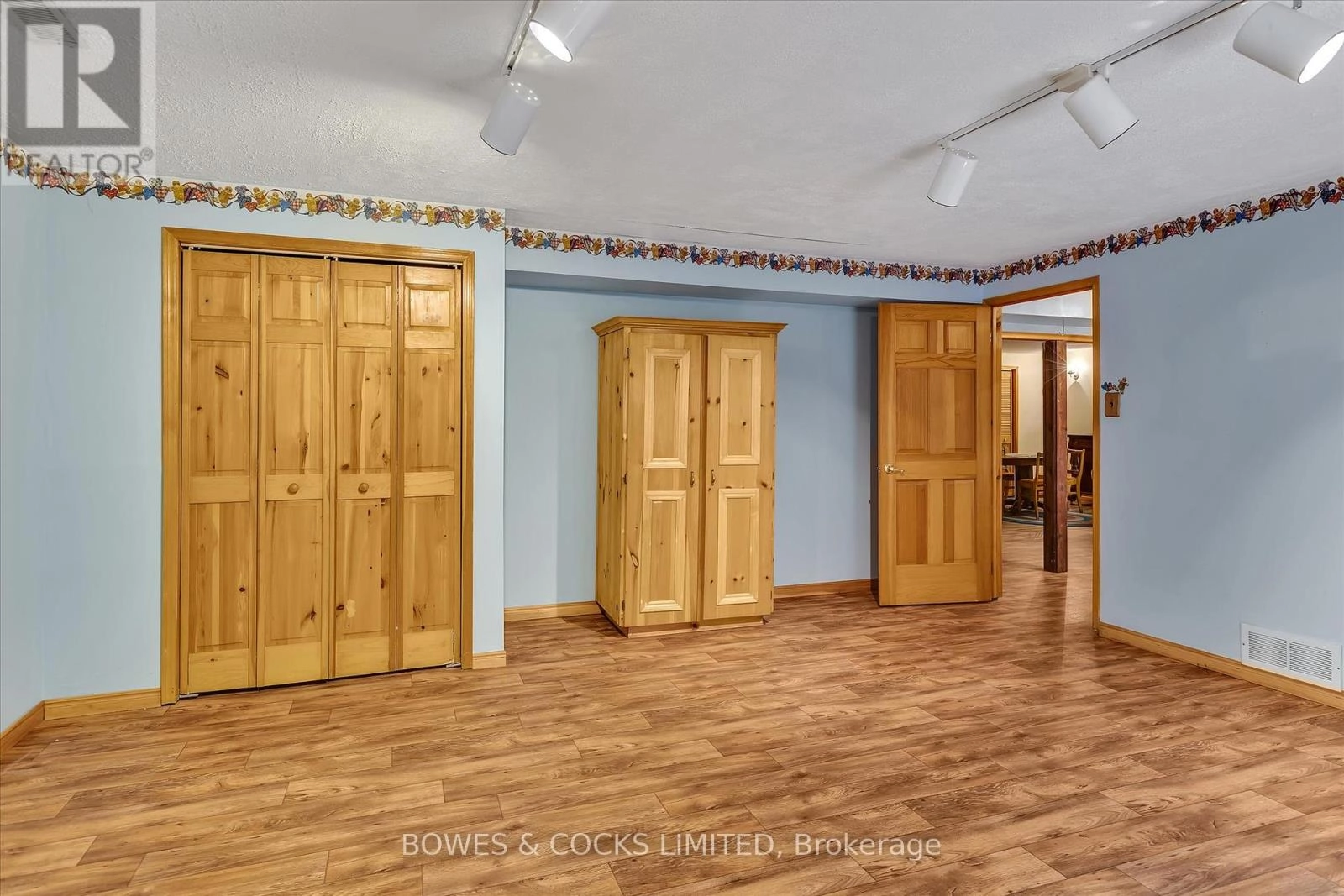 575 Golf Course Road, Douro-Dummer, Ontario  K0L 2H0 - Photo 46 - X12329886