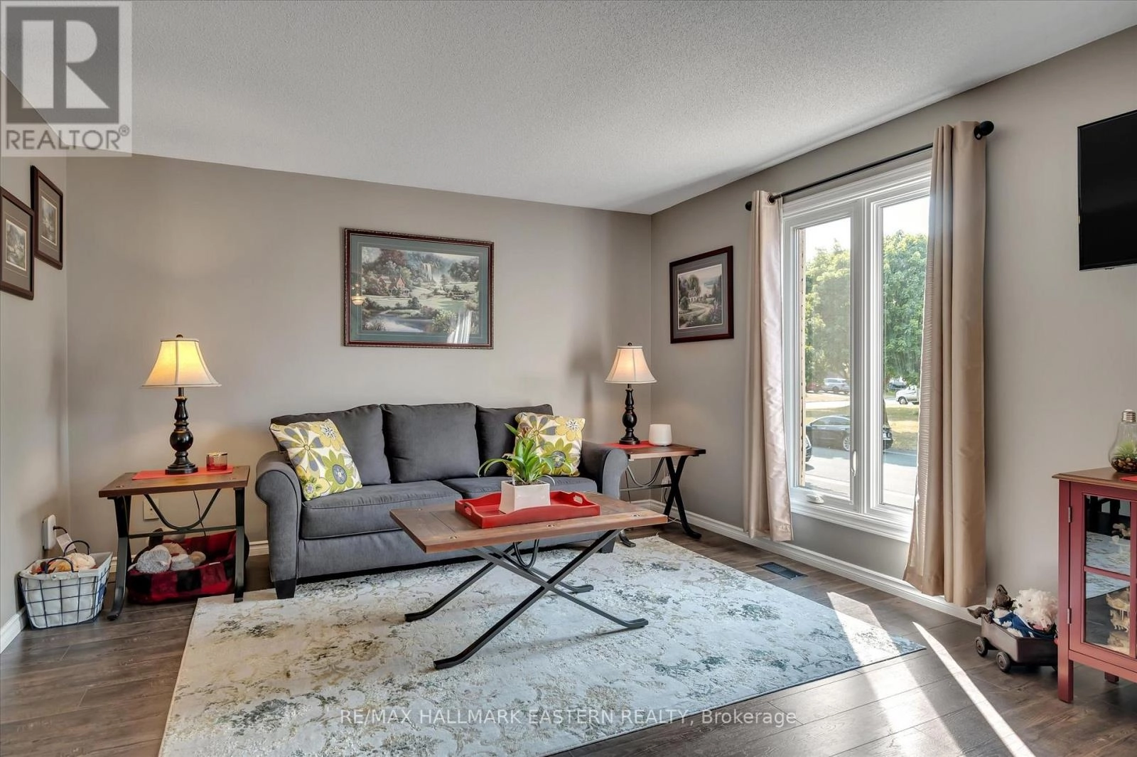 2574 Foxmeadow Road, Peterborough East, Ontario  K9L 1X2 - Photo 3 - X12329699
