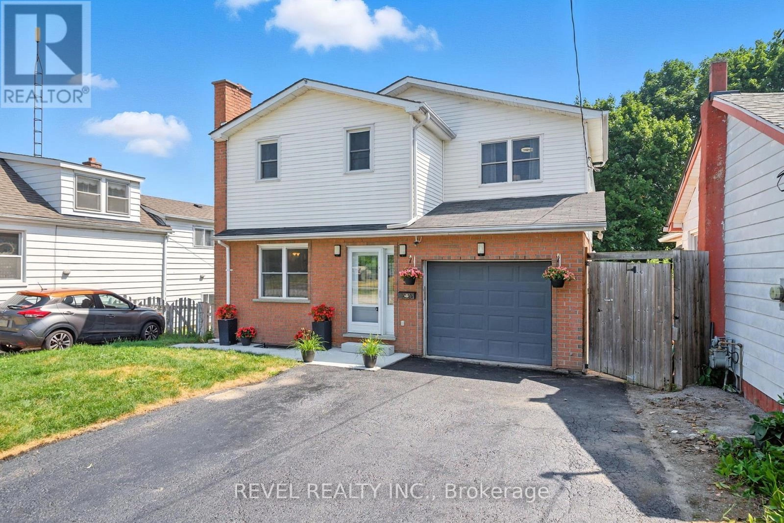 57 Rosehill Boulevard, Oshawa, Ontario  L1J 5G6 - Photo 2 - E12330062