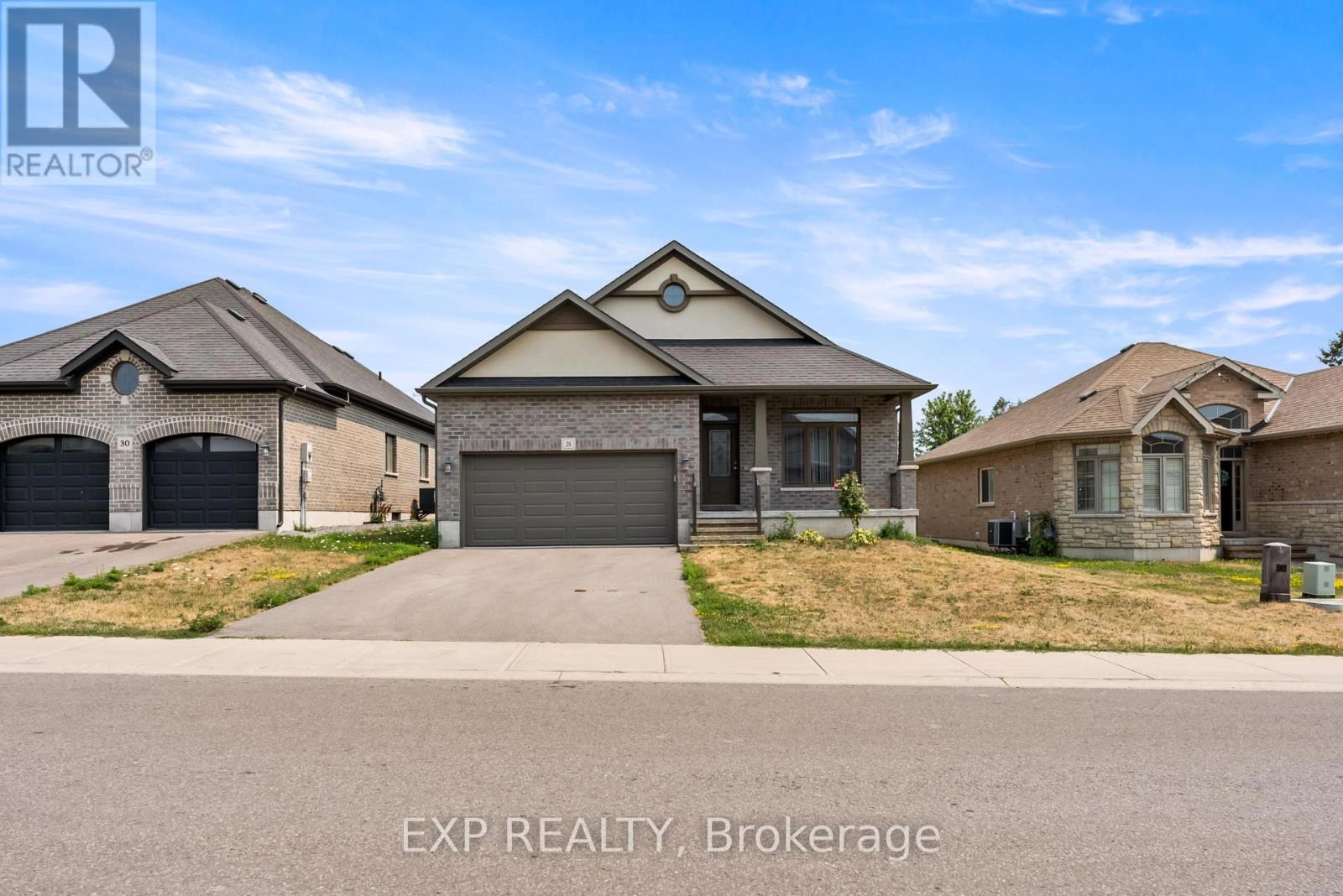 28 Stonecrest Boulevard, Quinte West, Ontario  K8R 0A4 - Photo 2 - X12330493
