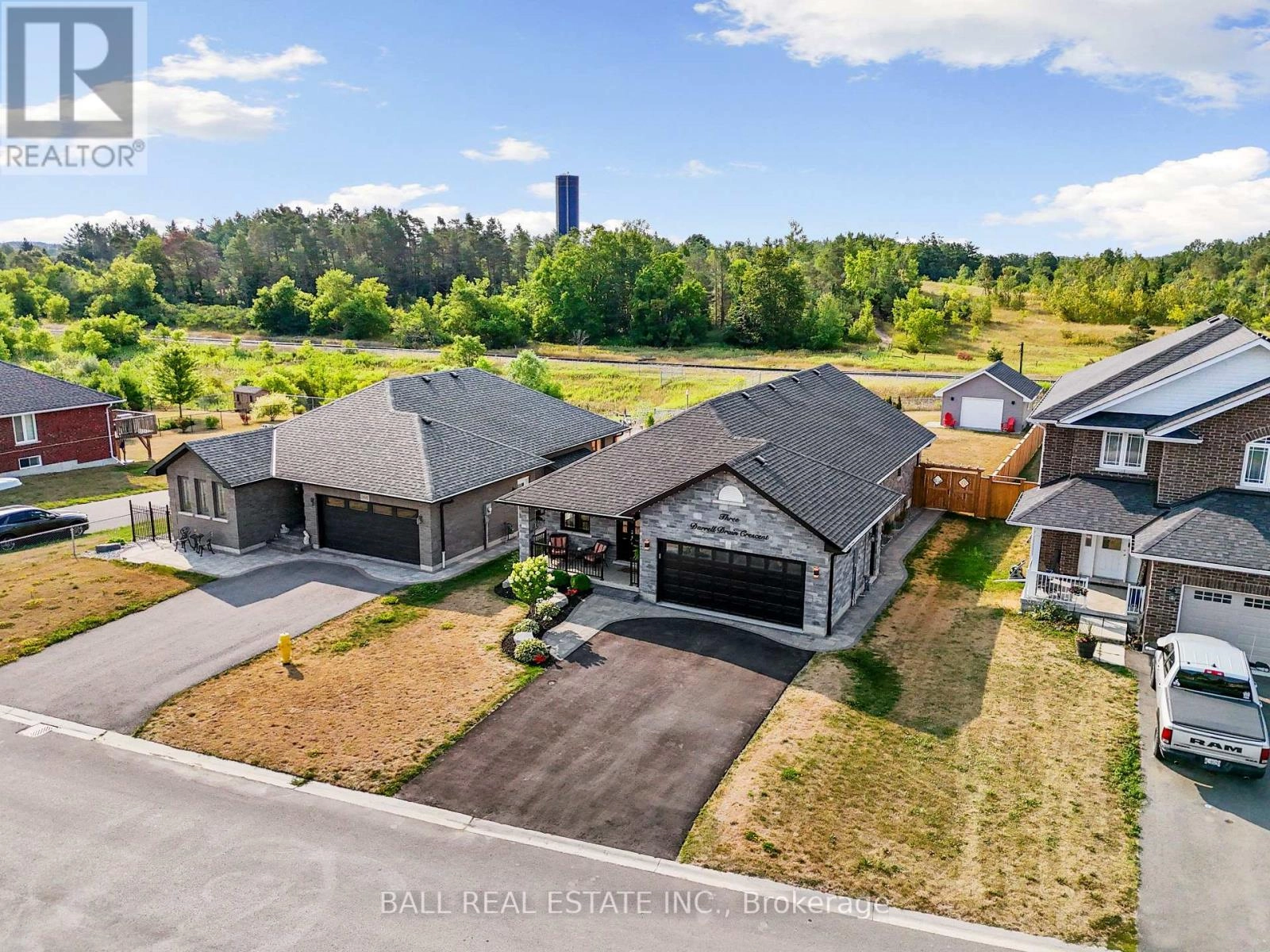 3 Darrell Drain Crescent, Asphodel-Norwood, Ontario  K0L 2V0 - Photo 2 - X12330633