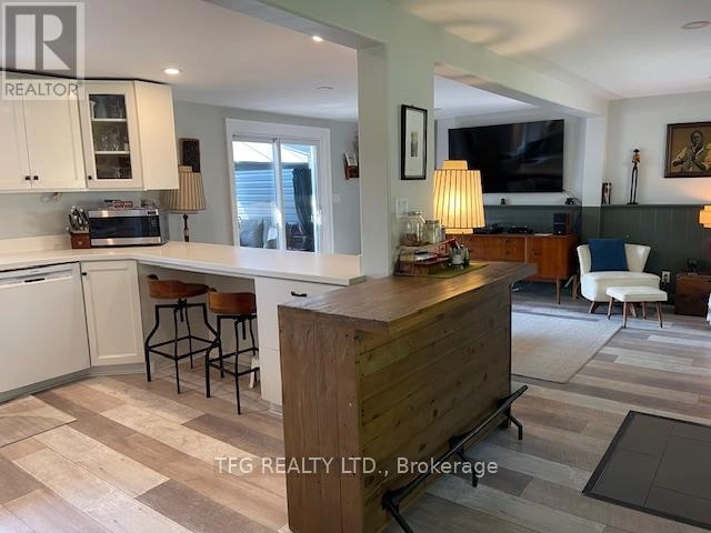 1442 Beiers Road, Gravenhurst, Ontario  P0E 1G0 - Photo 2 - X12330777