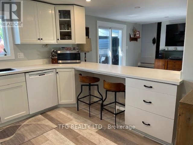 1442 Beiers Road, Gravenhurst, Ontario  P0E 1G0 - Photo 3 - X12330777