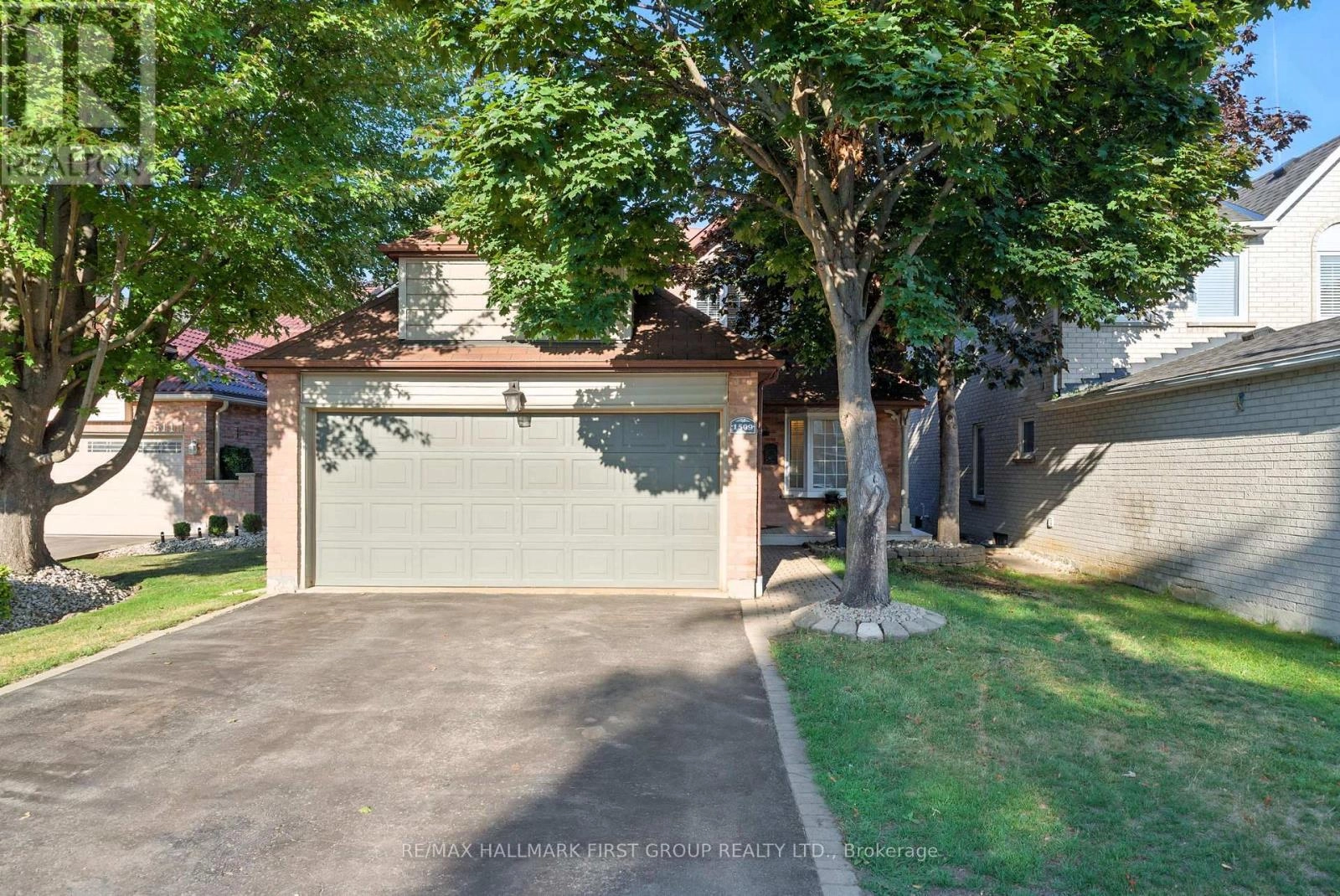 1509 Sturgeon Court, Pickering, Ontario  L1V 5P6 - Photo 2 - E12330896