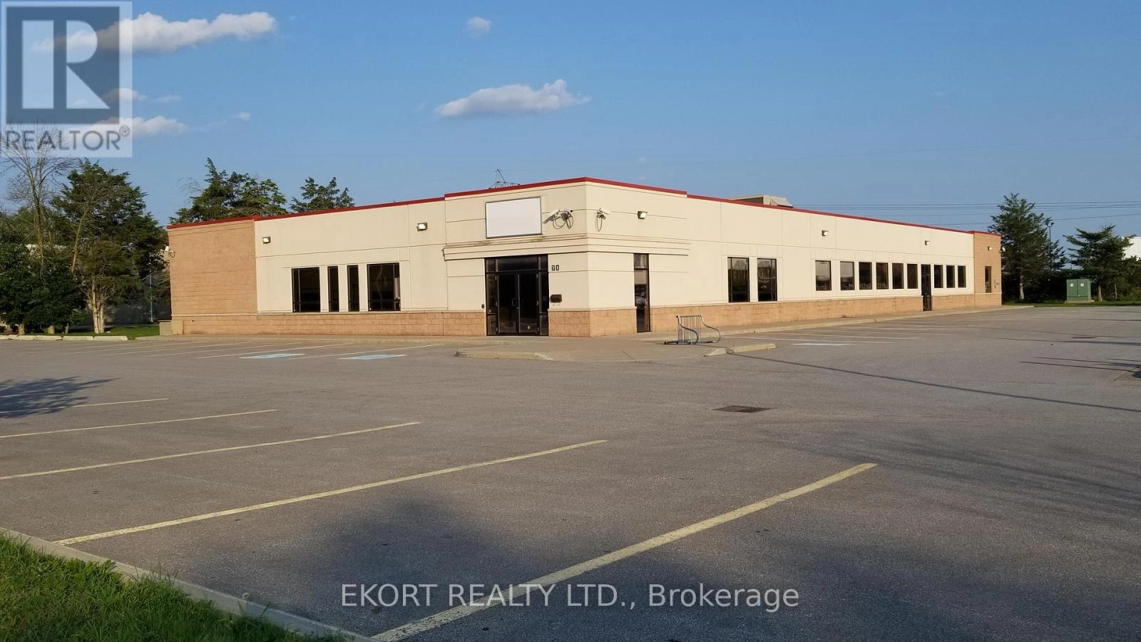 71 Adam Street, Belleville, Ontario  K8N 5K3 - Photo 3 - X12330987