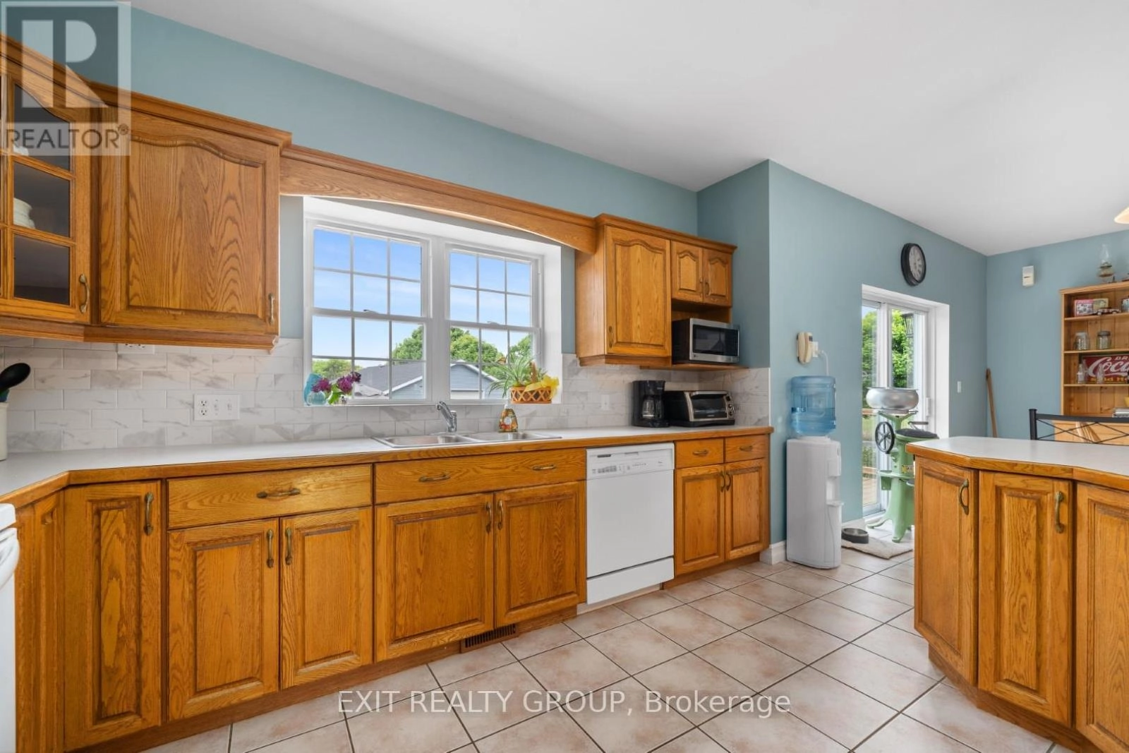 830 County Rd 20, Prince Edward County, Ontario K0K 3L0 - Photo 26 - X12331317