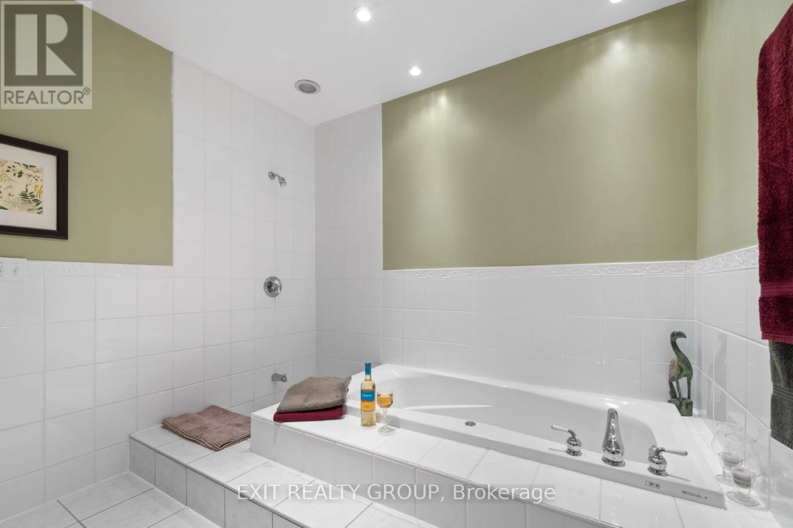 830 County Rd 20, Prince Edward County, Ontario K0K 3L0 - Photo 33 - X12331317