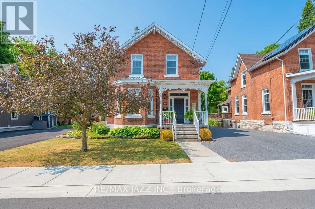 118 Richard Street, Greater Napanee, Ontario  K7R 2T4 - Photo 2 - X12329559