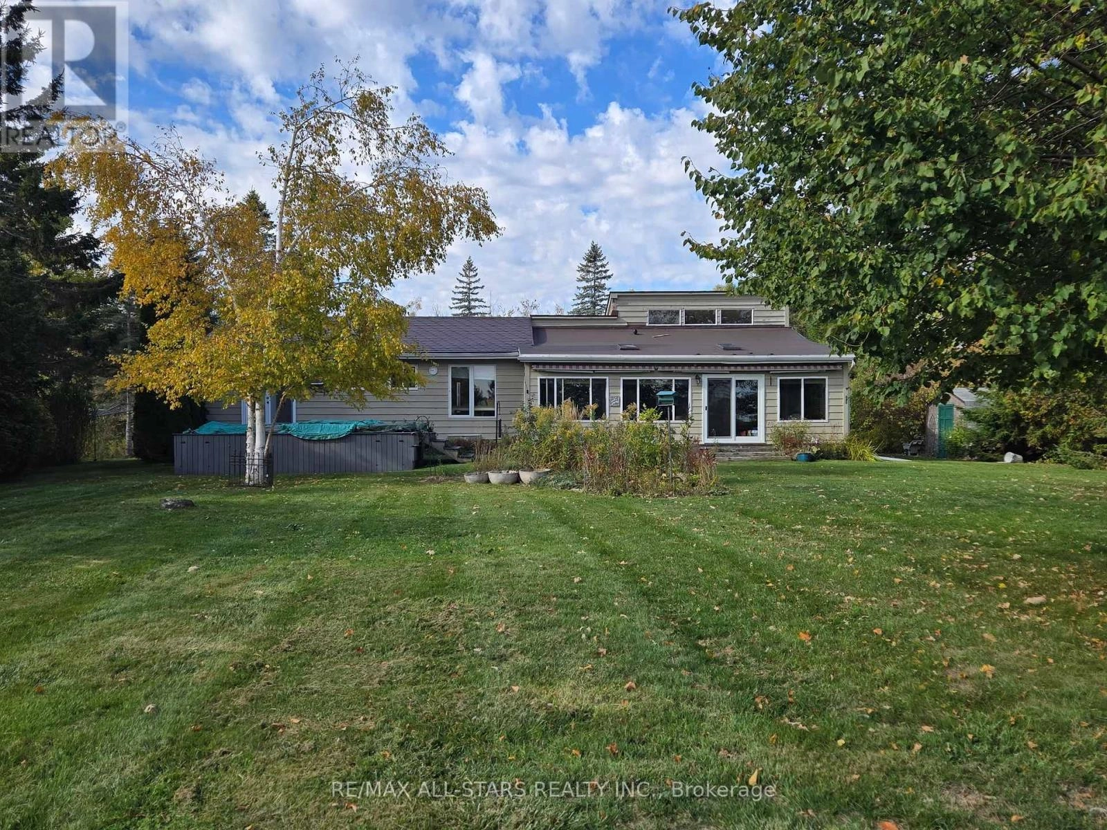 321 Rabys Shore Drive, Kawartha Lakes, Ontario K0M 1N0 - Photo 40 - X12332446