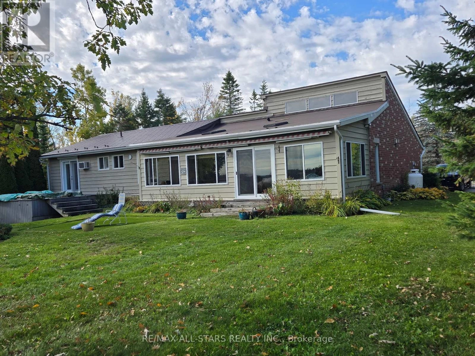 321 Rabys Shore Drive, Kawartha Lakes, Ontario K0M 1N0 - Photo 42 - X12332446