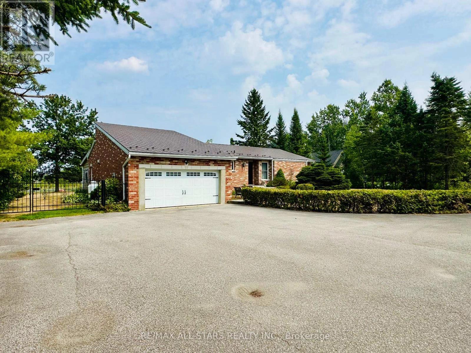 321 Rabys Shore Drive, Kawartha Lakes, Ontario K0M 1N0 - Photo 6 - X12332446