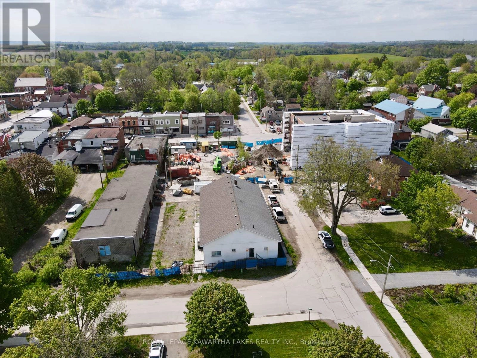 21 Ann Steet Street, Brock, Ontario L0E 1E0 - Photo 8 - N12332616