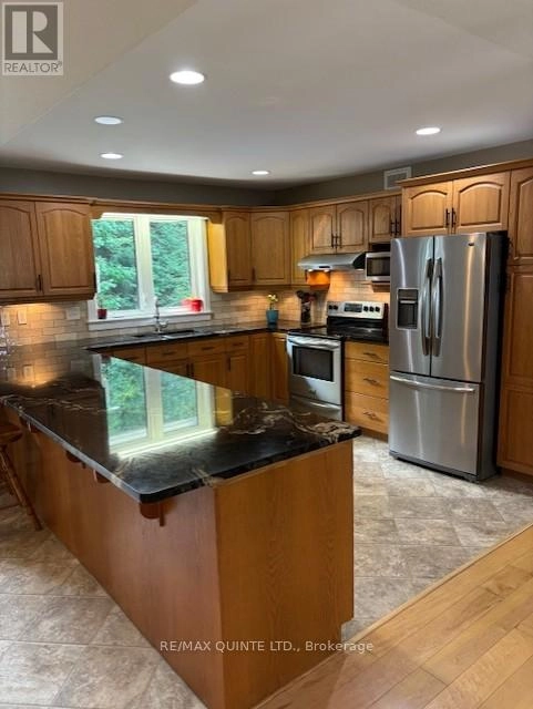 156 Tracey Road S, Tyendinaga, Ontario K0K 2Y0 - Photo 32 - X12332629