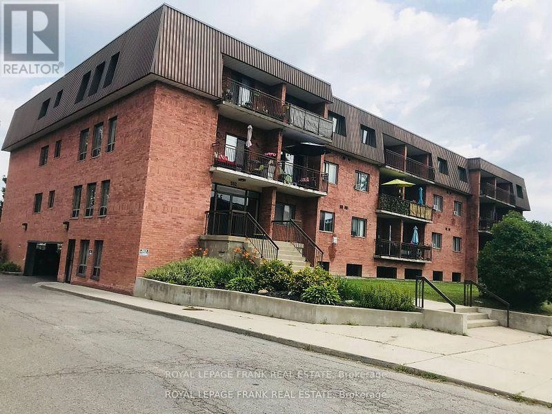 204 - 552 Dundas Street E, Whitby, Ontario  L1N 2J4 - Photo 1 - E12330230