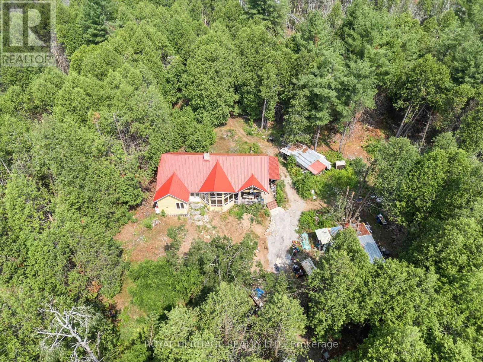 201 Dutch Line Road, Trent Lakes, Ontario  K0M 2A0 - Photo 2 - X12332711