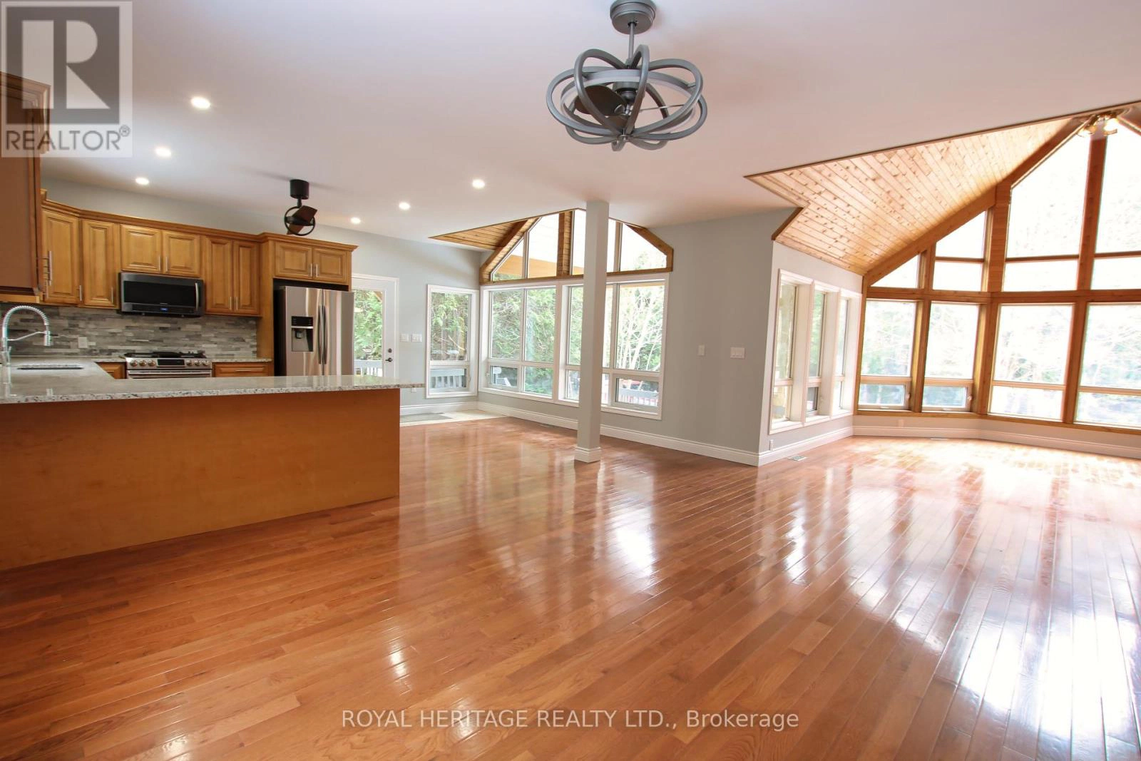 201 Dutch Line Road, Trent Lakes, Ontario K0M 2A0 - Photo 25 - X12332711