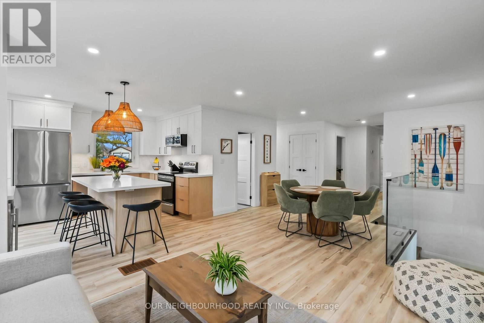 194 Snug Harbour Road, Kawartha Lakes, Ontario K9V 4R6 - Photo 11 - X12332754