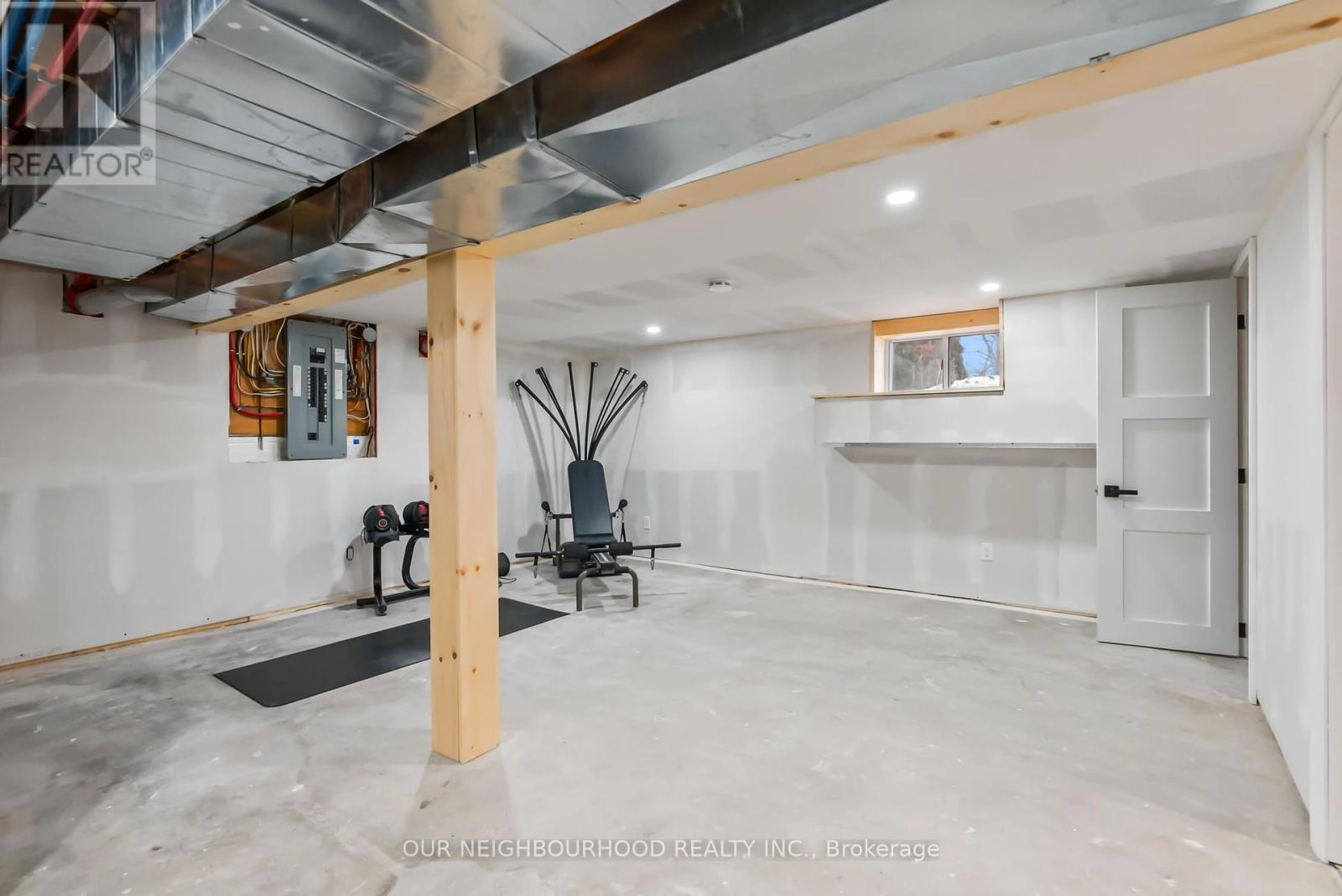 194 Snug Harbour Road, Kawartha Lakes, Ontario K9V 4R6 - Photo 35 - X12332754