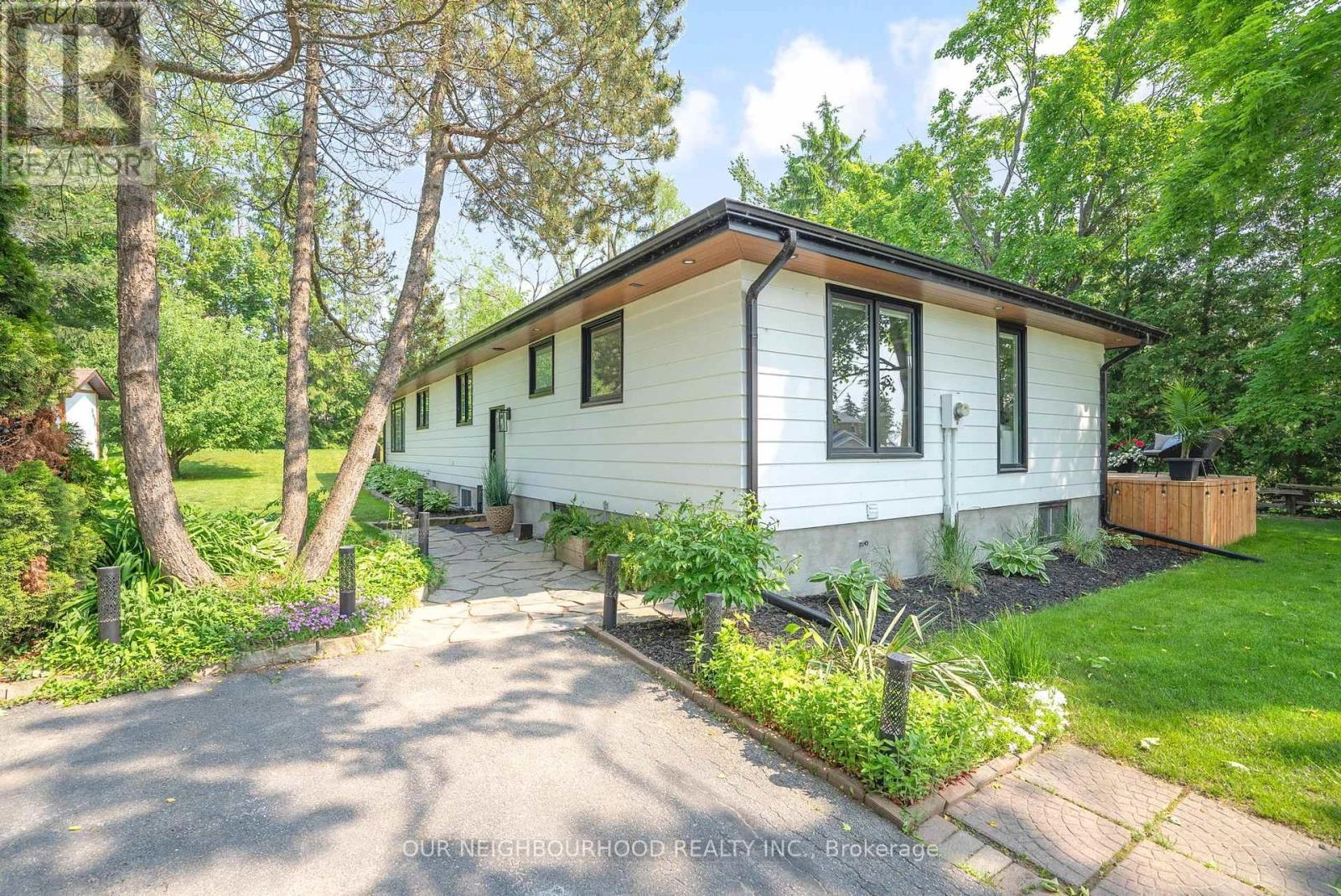 194 Snug Harbour Road, Kawartha Lakes, Ontario K9V 4R6 - Photo 38 - X12332754