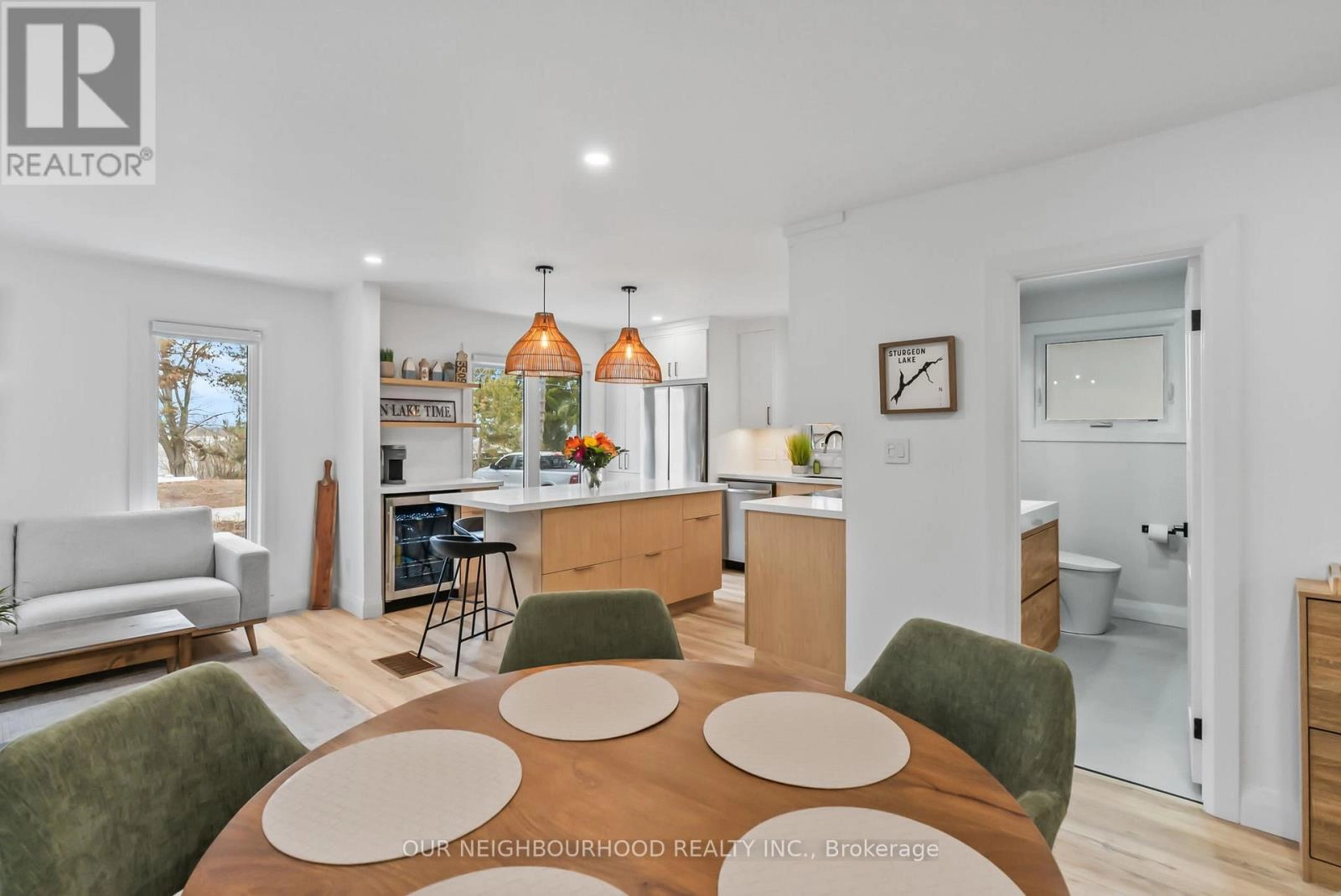 194 Snug Harbour Road, Kawartha Lakes, Ontario K9V 4R6 - Photo 7 - X12332754