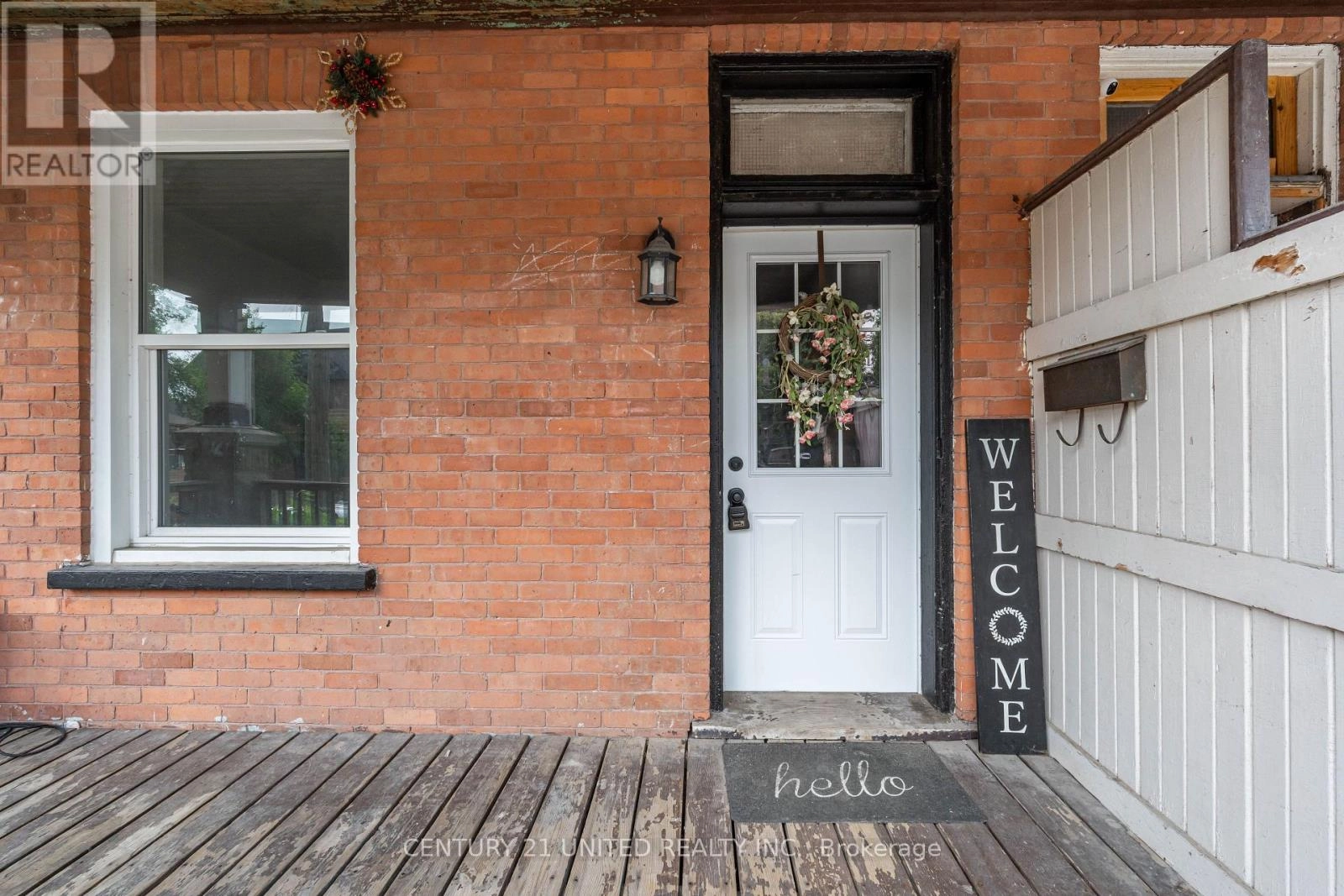 276 Dalhousie Street, Peterborough Central, Ontario  K9J 2M4 - Photo 2 - X12332772