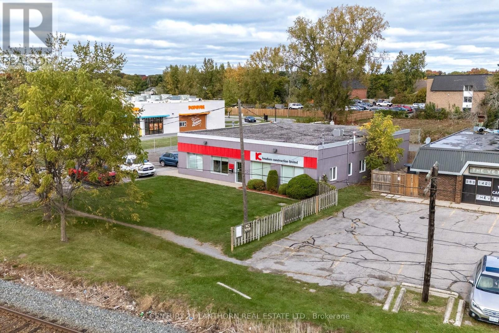 640 Dundas Street E, Belleville, Ontario  K8N 1G7 - Photo 1 - X12332817