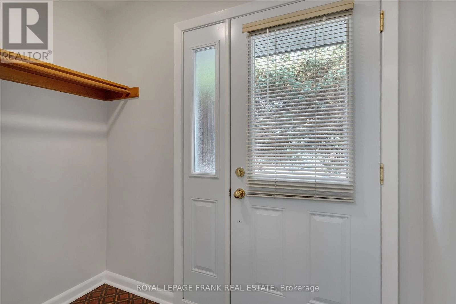 976 Glebemount Crescent, Peterborough North, Ontario  K9H 6L9 - Photo 3 - X12333114