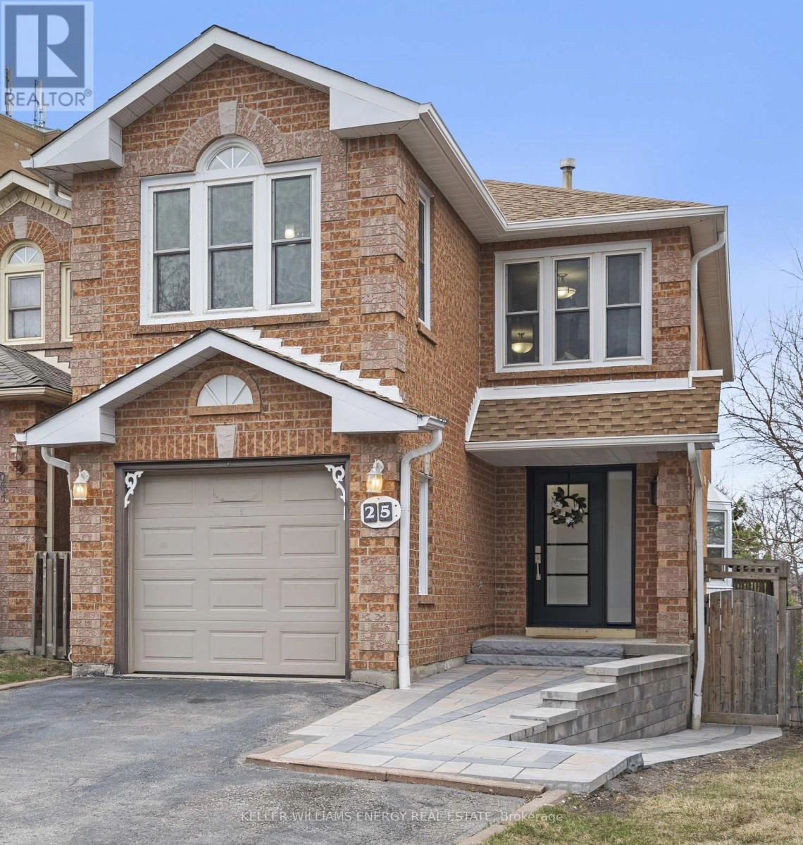 25 Heaver Drive, Whitby, Ontario  L1N 9K4 - Photo 1 - E12333185