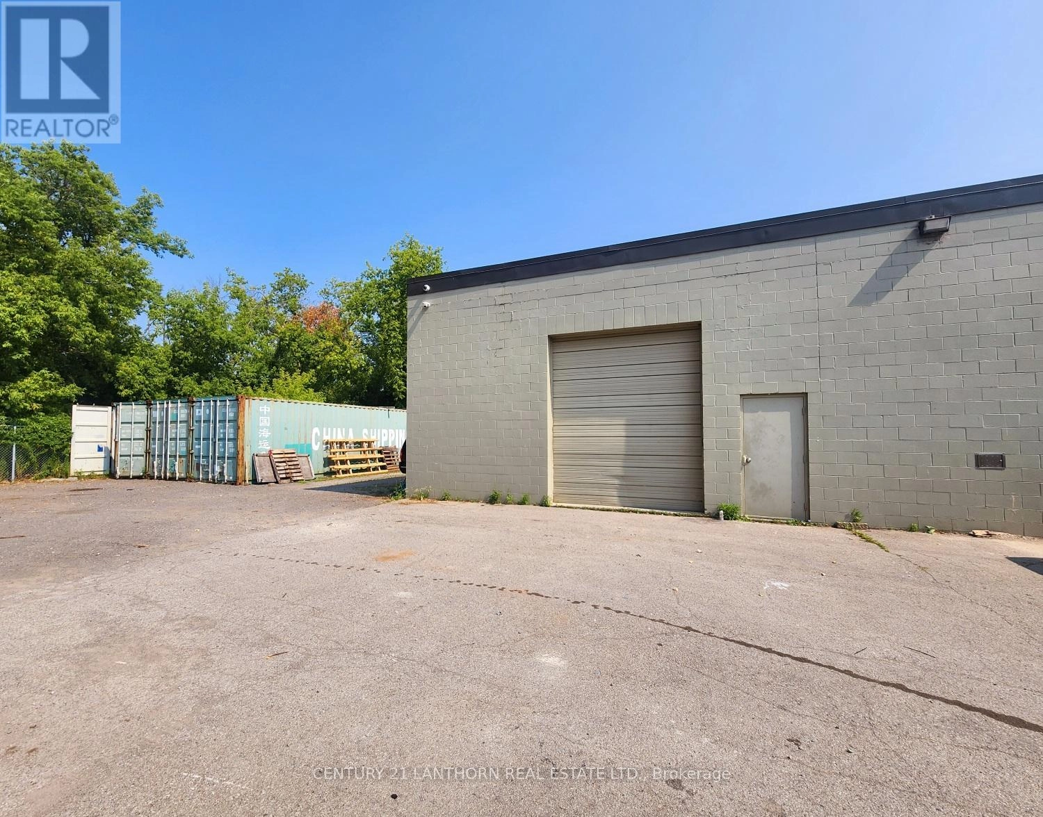 4 - 40 Gotha Street, Quinte West, Ontario  K8V 6E1 - Photo 2 - X12333133