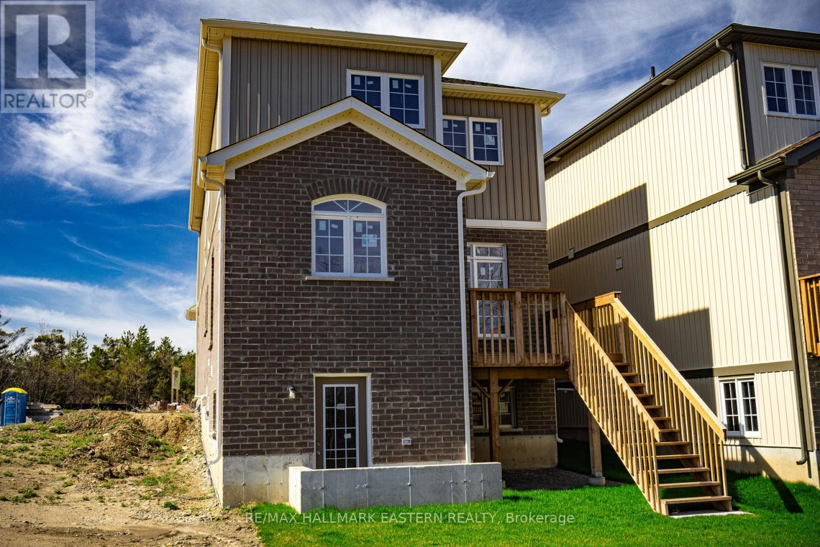 35 Coldbrook Drive, Cavan Monaghan, Ontario  L0A 1G0 - Photo 2 - X12333269