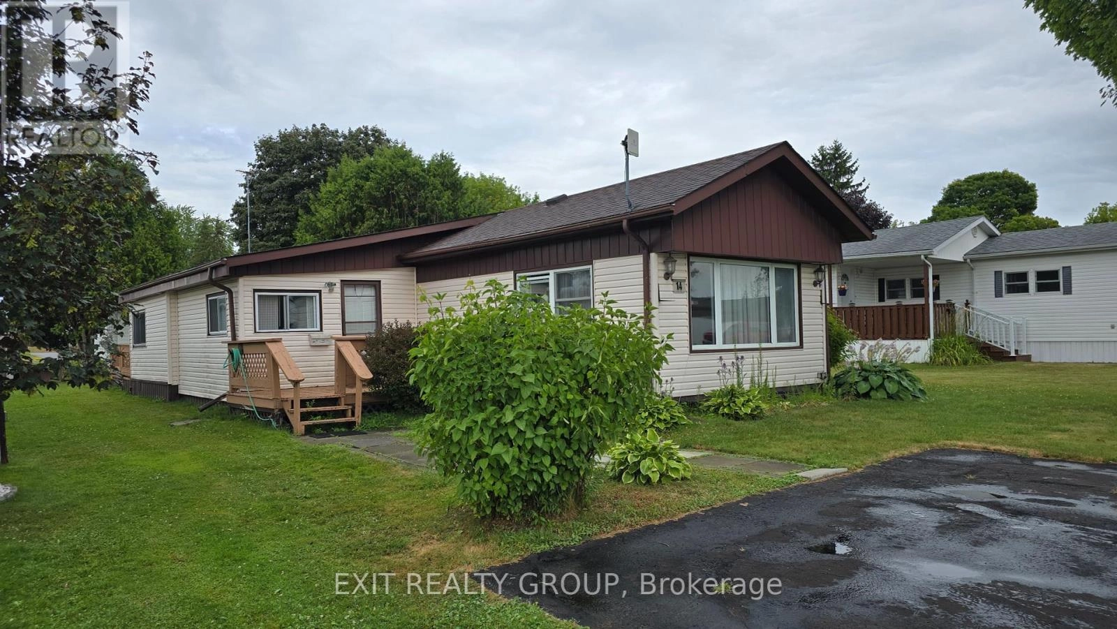 14 Killdeer Lane, Quinte West, Ontario  K8N 4Z7 - Photo 1 - X12333273