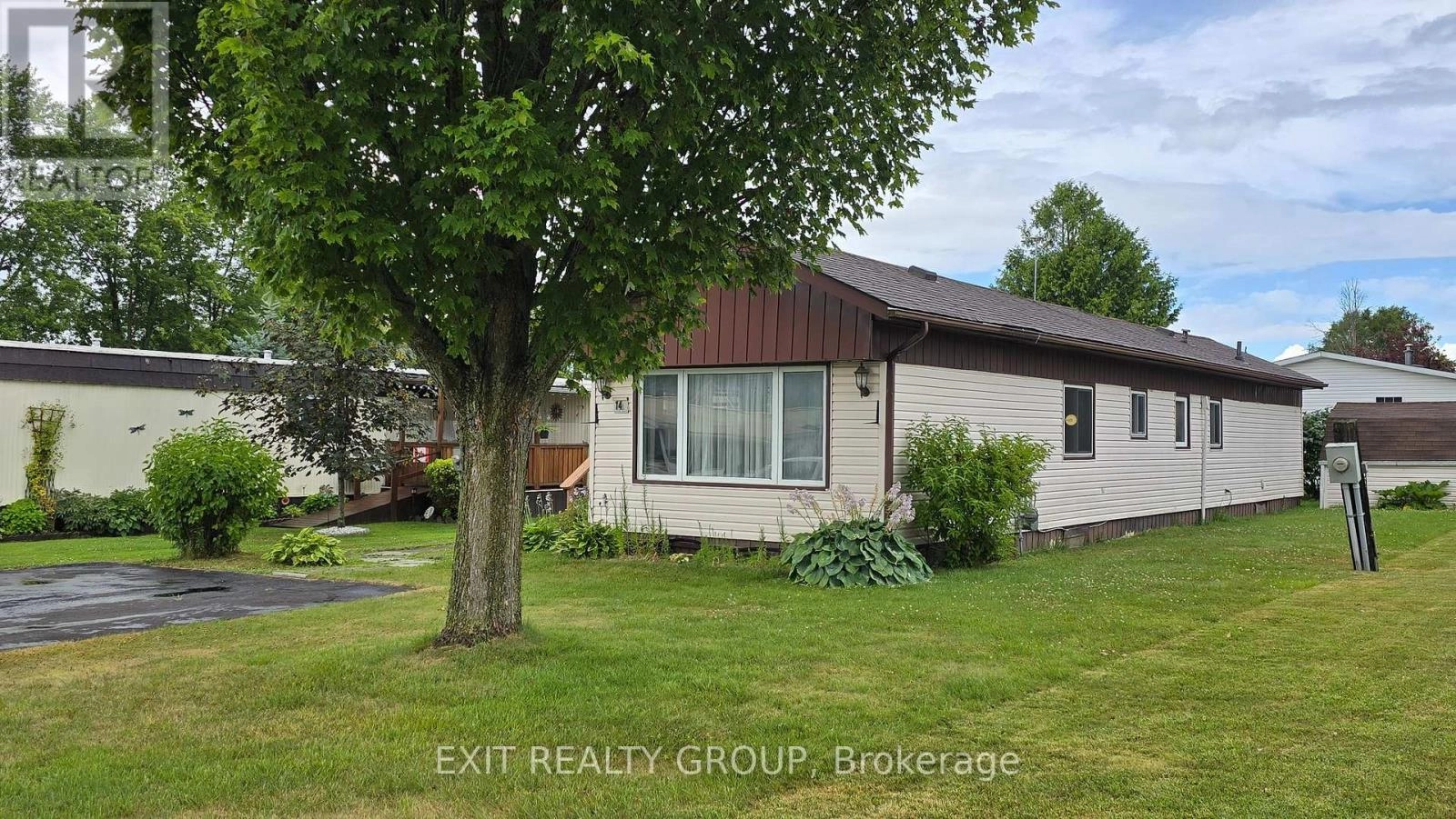 14 Killdeer Lane, Quinte West, Ontario  K8N 4Z7 - Photo 2 - X12333273