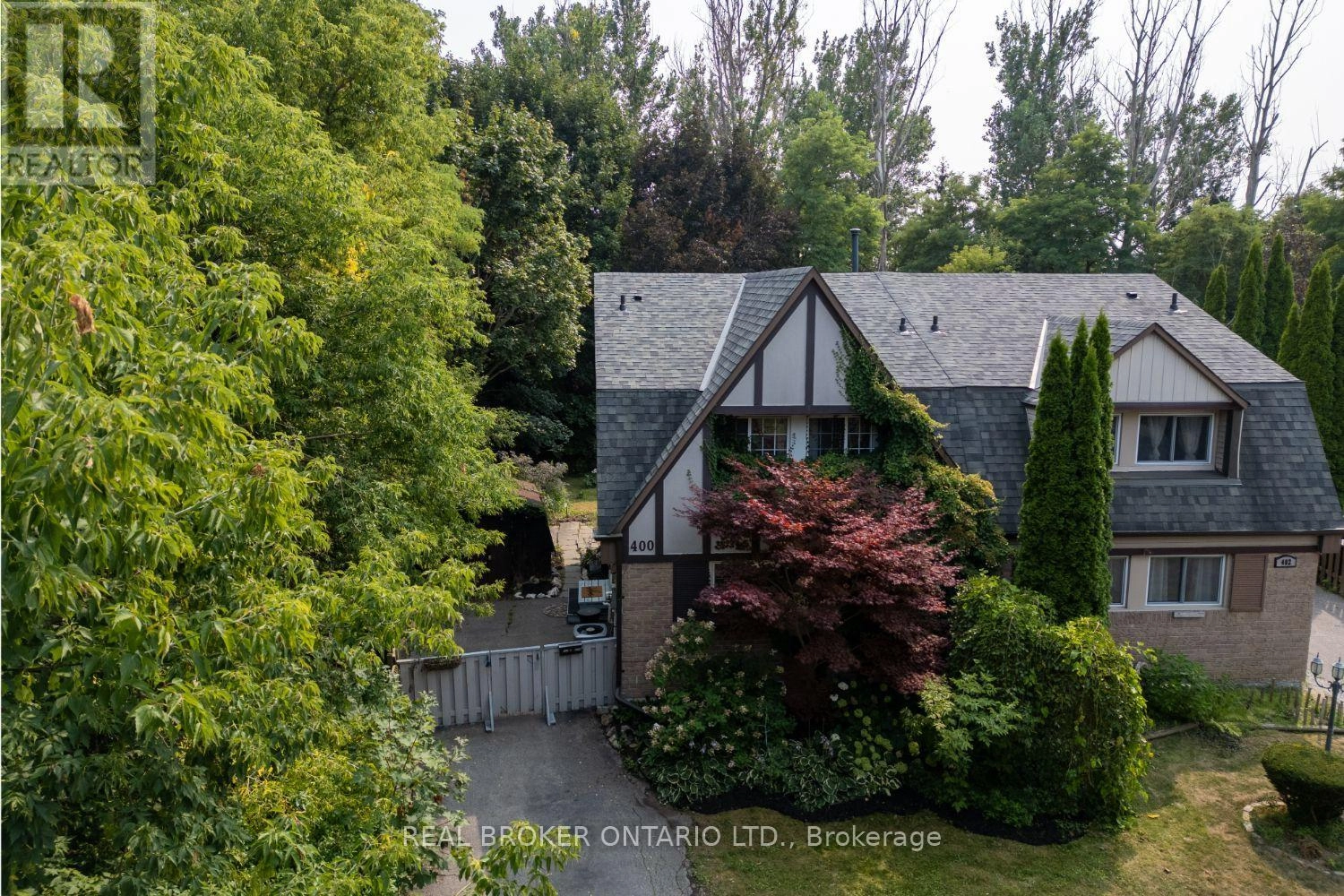 400 Wickham Court, Oshawa, Ontario  L1K 1N3 - Photo 3 - E12333297