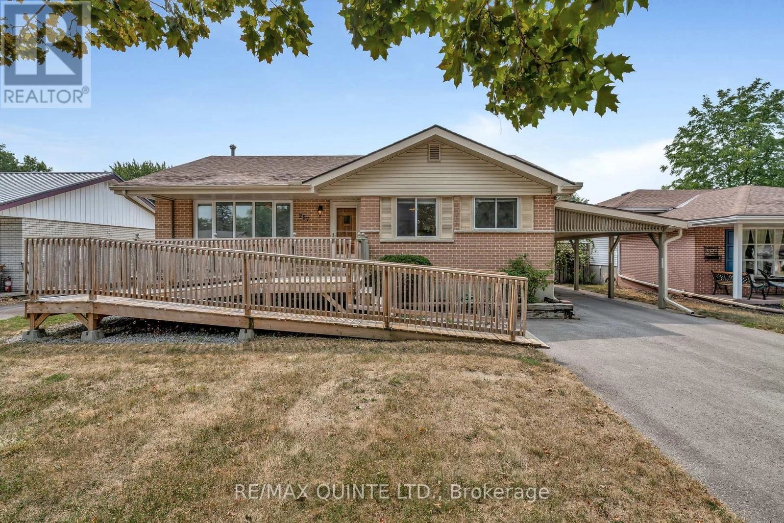 257 COLLEGE STREET W, Belleville, Ontario