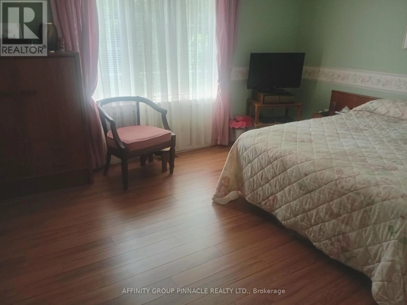 16 Hillview Drive, Kawartha Lakes, Ontario K0M 1A0 - Photo 14 - X12334101