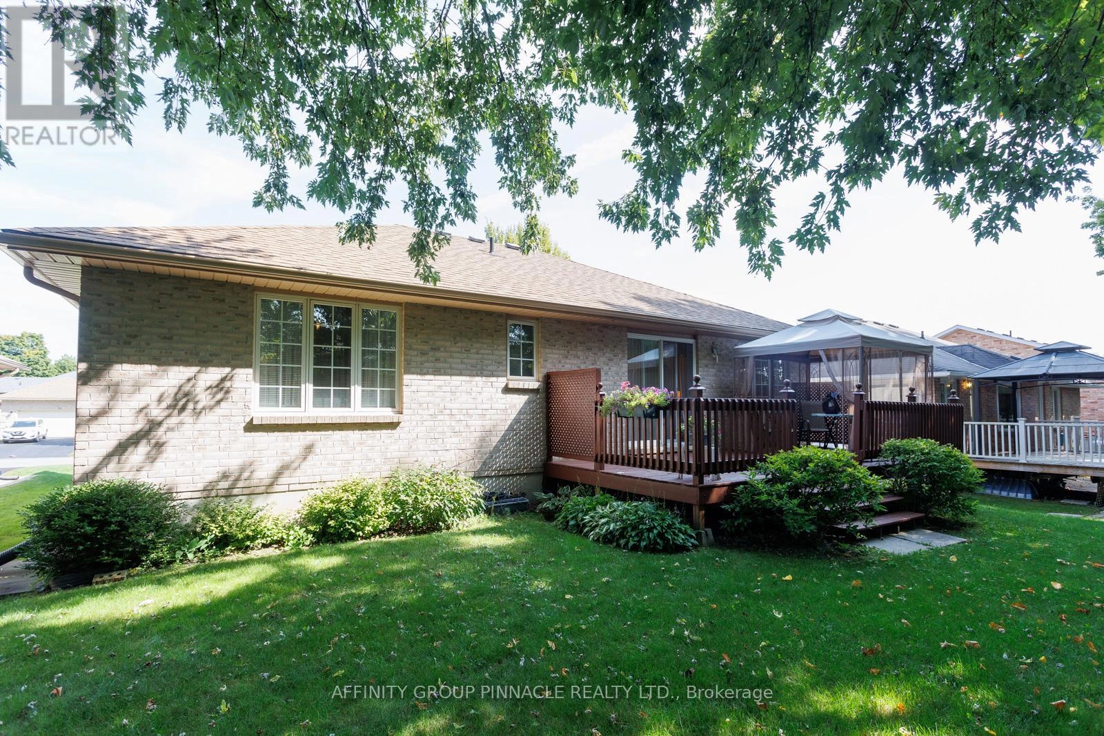 16 Hillview Drive, Kawartha Lakes, Ontario K0M 1A0 - Photo 26 - X12334101