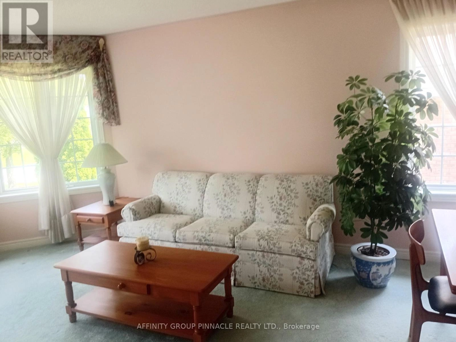 16 Hillview Drive, Kawartha Lakes, Ontario K0M 1A0 - Photo 5 - X12334101