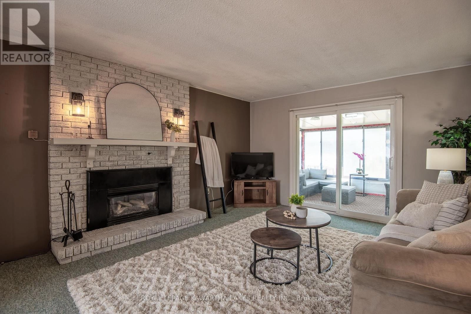 85 Thomas Drive, Kawartha Lakes, Ontario  K0M 1N0 - Photo 1 - X12333142